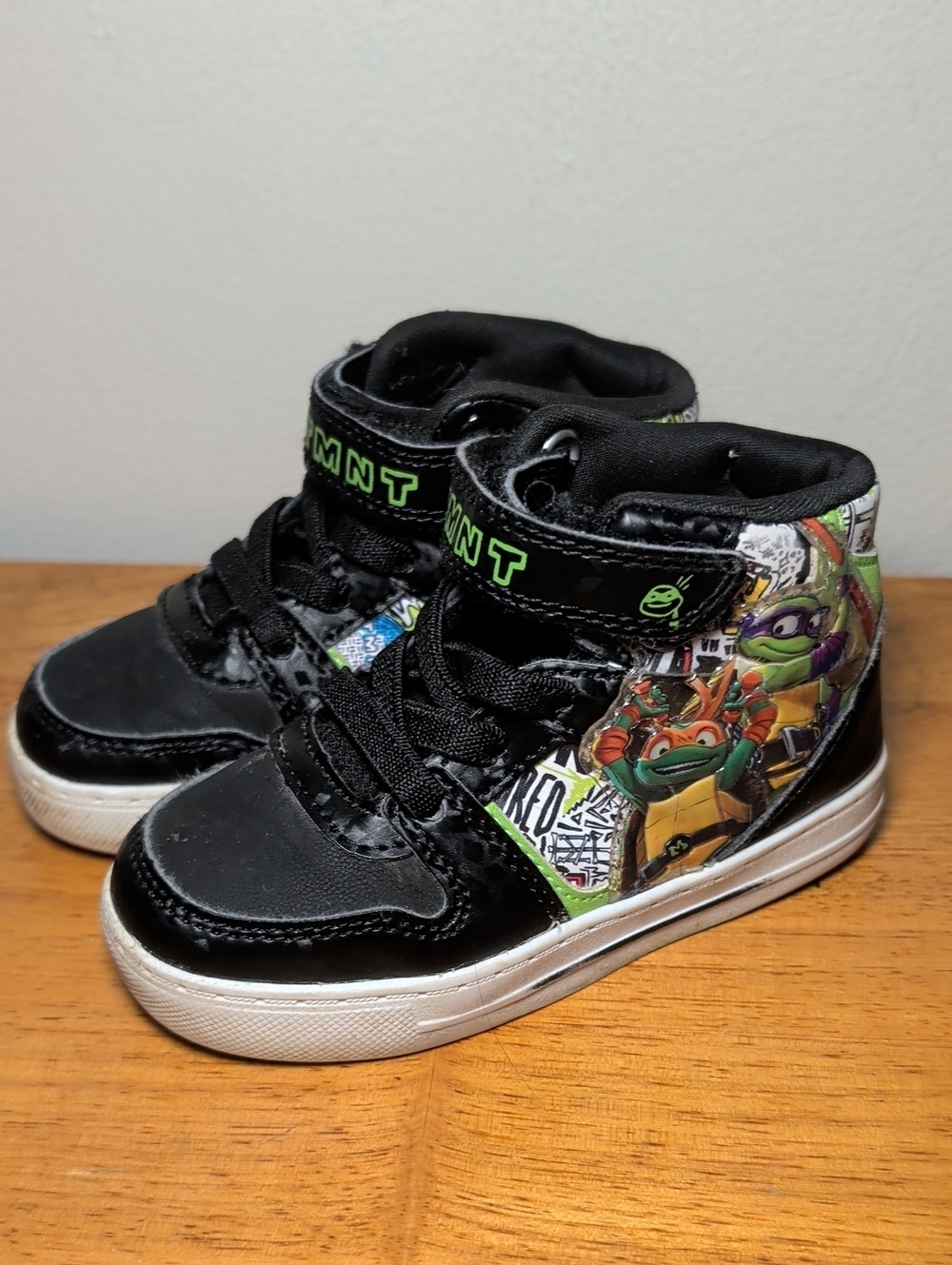Teenage Mutant Ninja Turtles High-Top Light-up Sneakers Black Green TMNT Size 8